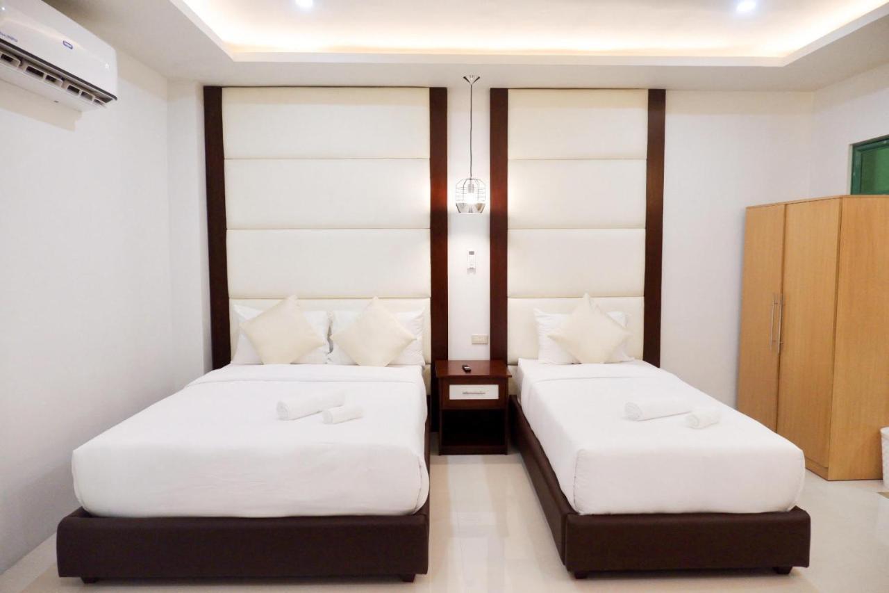 D And R Travellers Inn Naga  ภายนอก รูปภาพ